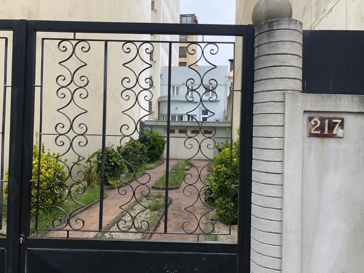 Godinho'S House Bed & Breakfast มาโตซีนโญส ภายนอก รูปภาพ